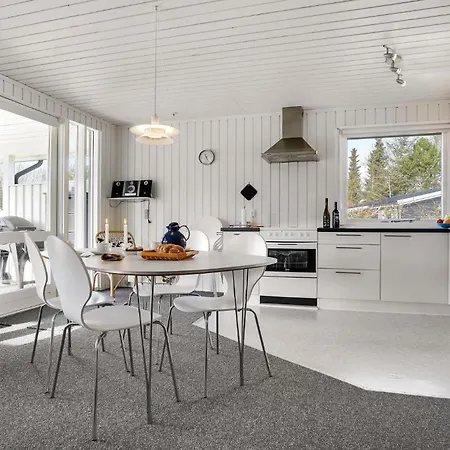 Stunning In With Wifi Holiday home Glesborg